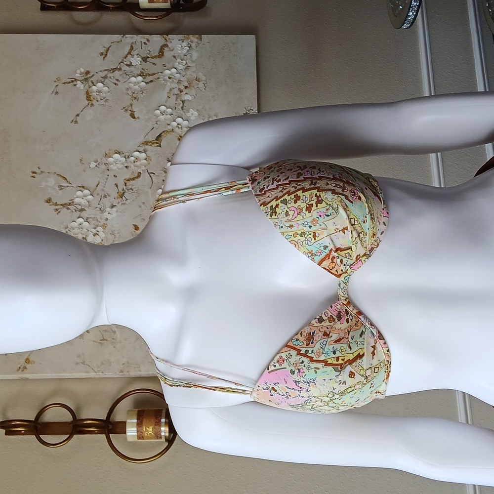 Victoria's Secret The Fabulous Strappy Push-up Padded Bikini Top. Size 34C - Picture 10 of 17